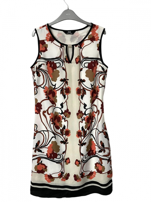Max rochie                          M [1]
