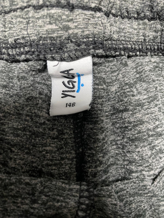 Yigga pantaloni                        146 [3]