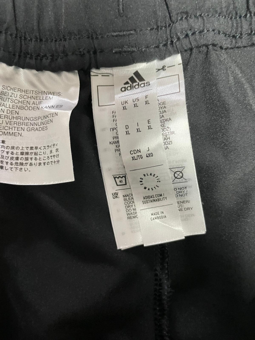 Adidas pantaloni                       XL [3]
