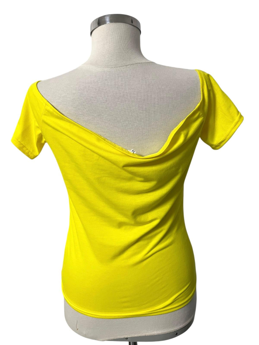 Tricou                            S [2]