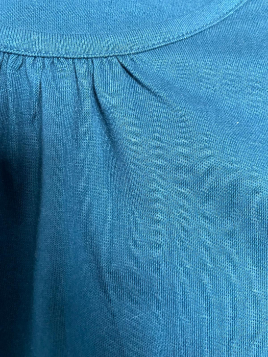Tricou                           L [3]