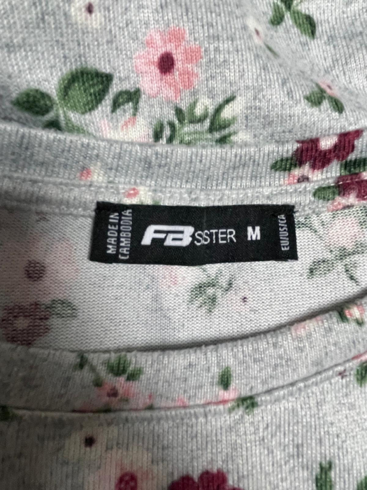 Fb Sister bluza                      M [3]