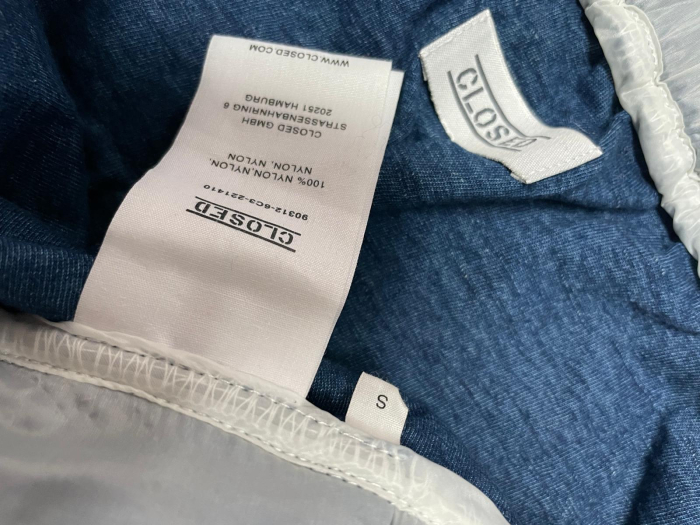 Closed fusta                         S/M [3]