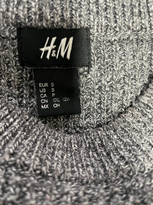H&M pulover                          M [3]