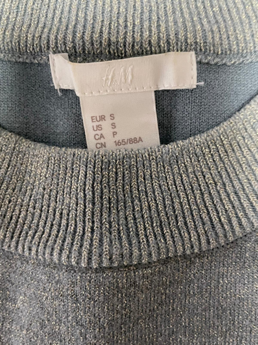 H&M pulover lucios                      M/L [3]