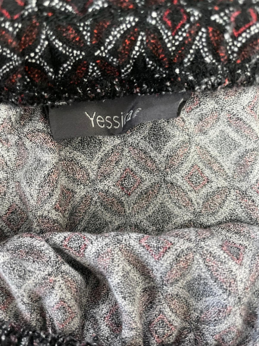 Yessica fusta                           XL [3]
