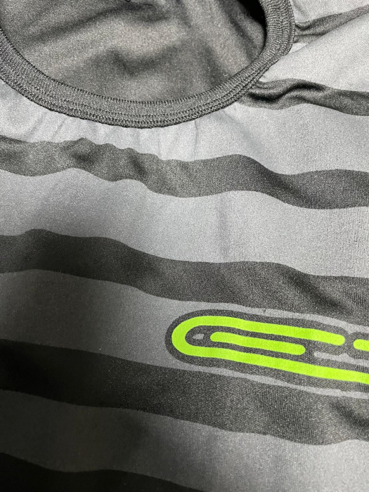 Tricou                                   L [3]