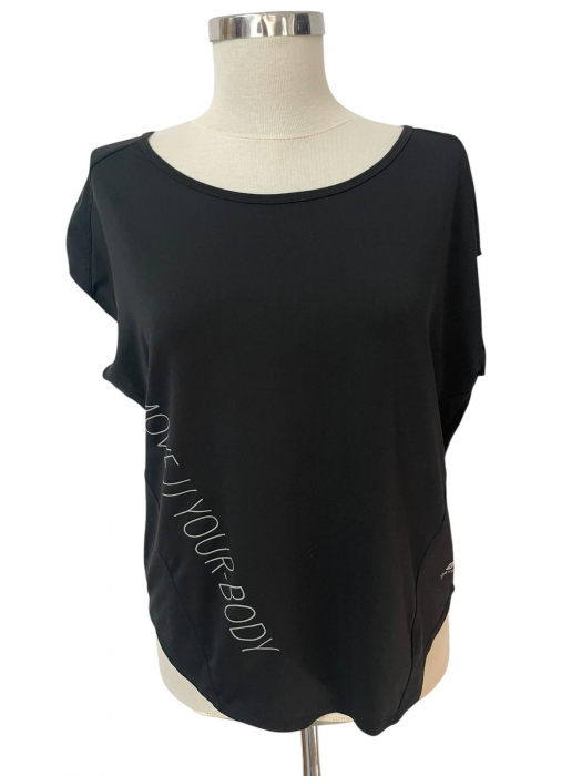 Domyos tricou                         L [1]