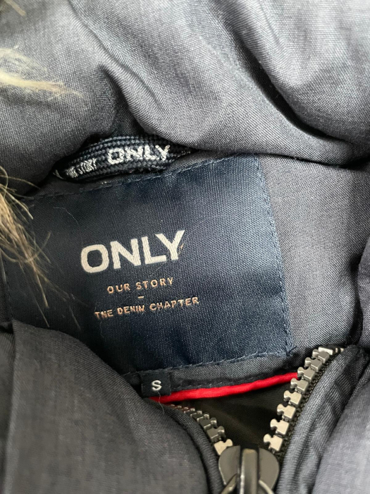 Only geaca                         S [4]