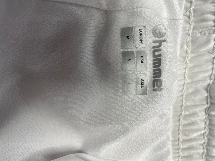 Hummel pantaloni scurti                          M [3]