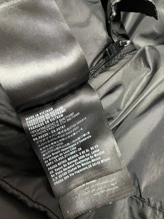 Prada geaca puf                               S [5]