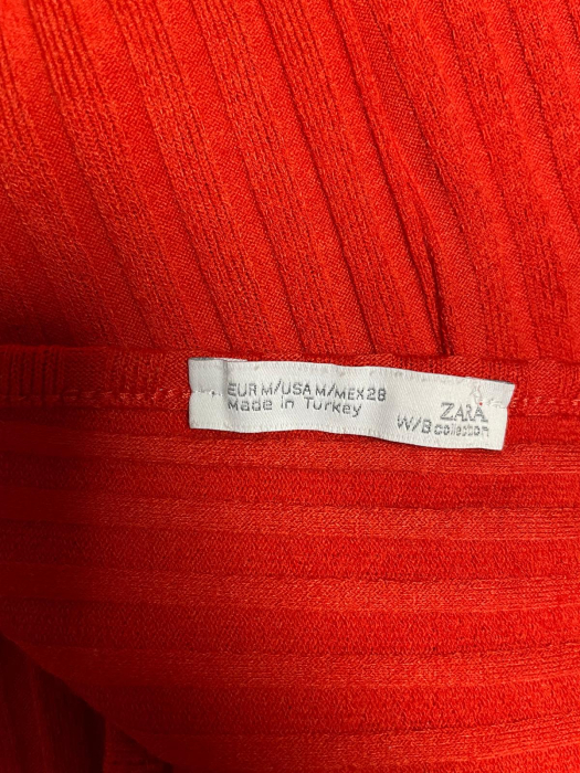 Zara body                          M [3]