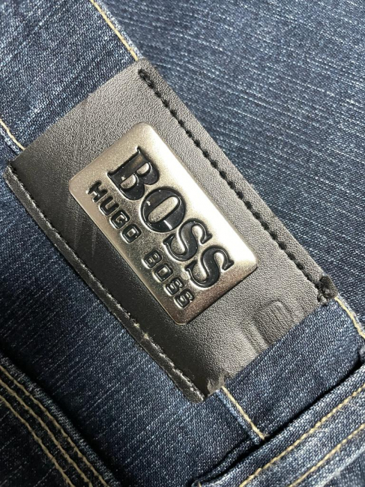 Hugo Boss blugi                      S [3]