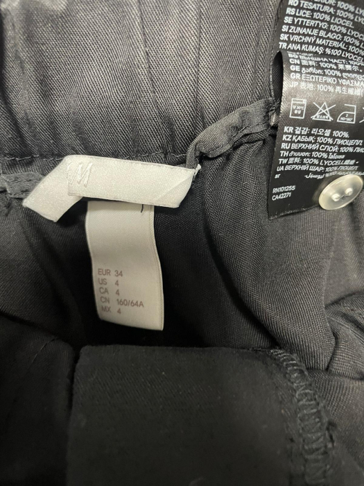 H&M pantaloni scurti                               XS [3]