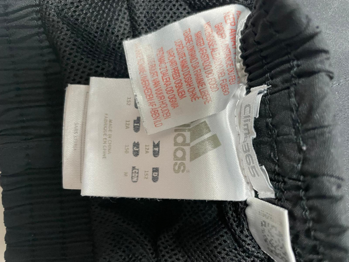 Adidas pantaloni scurti baieti                        152 [3]