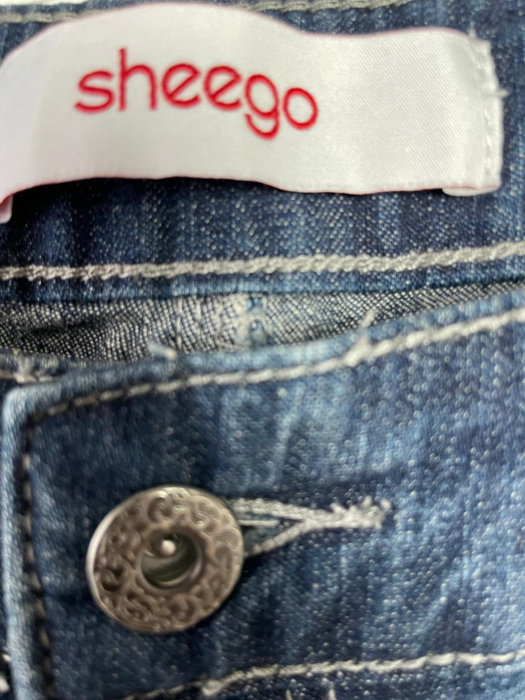 Sheego pantaloni scurti                     M/40 [3]