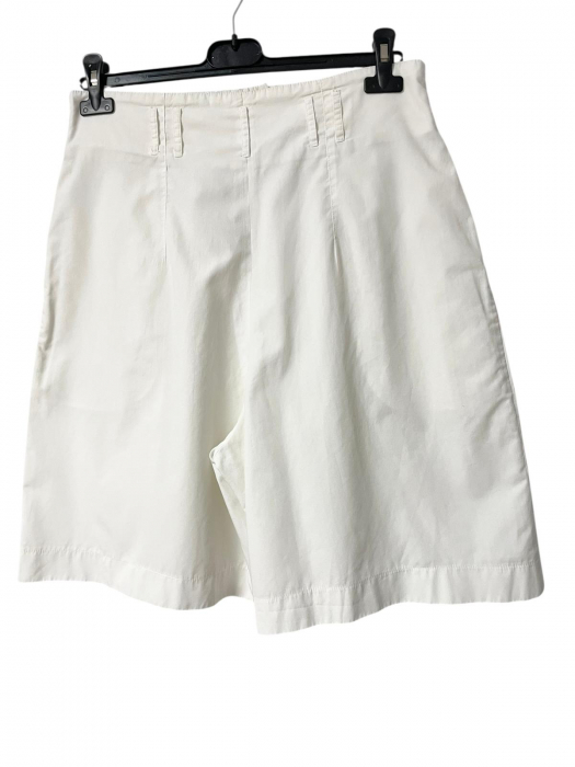 Pantaloni scurti                            L [2]