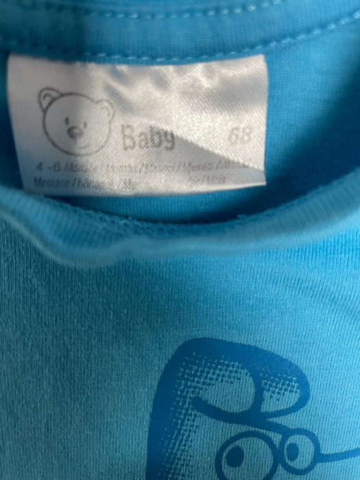 Tricou                             68 [3]