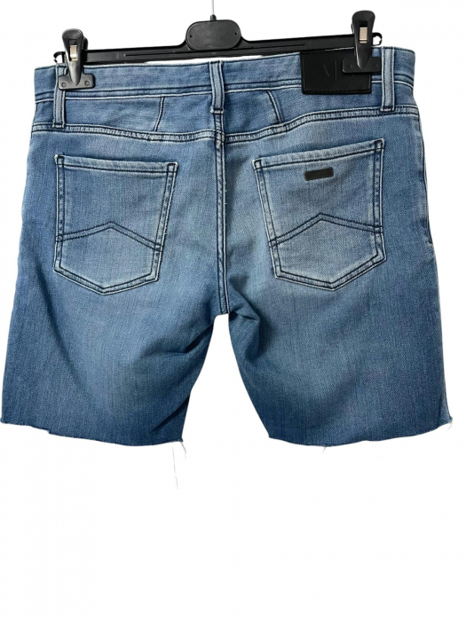Armani pantaloni scurti                            S [2]