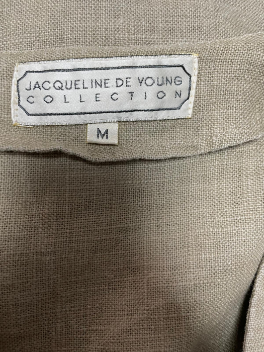 Jacqueline de Yong vesta in                                       L [3]