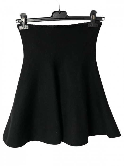 Zara fusta                              S [1]