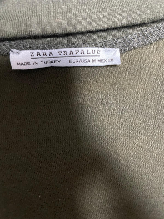 Zara tricou             L [3]