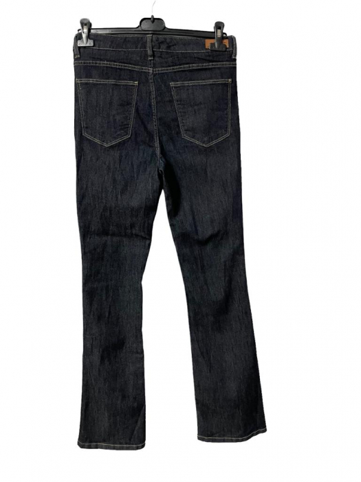 Blugi Hampton Republic                  L [2]