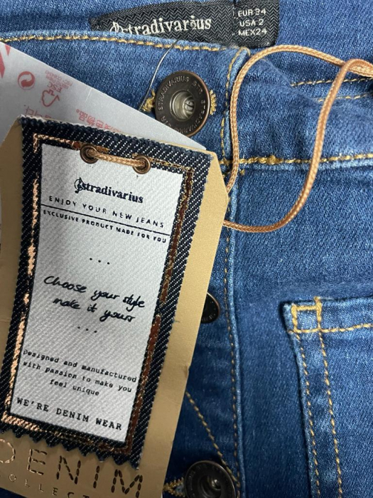 Fusta Stradivarius                   XS [3]