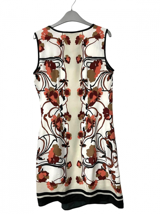 Max rochie                          M [2]
