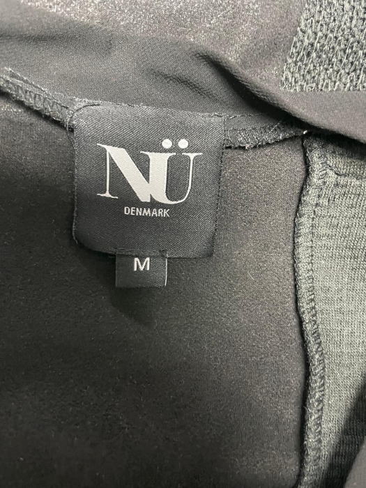 Pulover                          L [4]