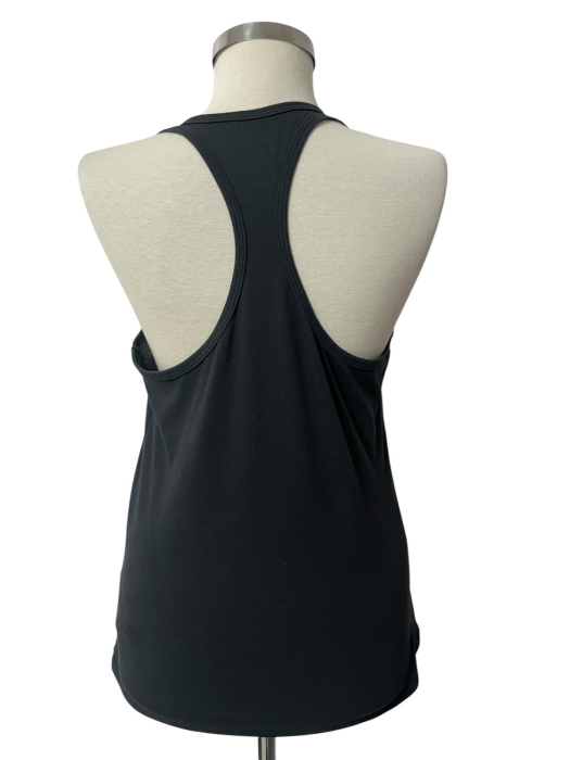 Nike maiou                        M [2]