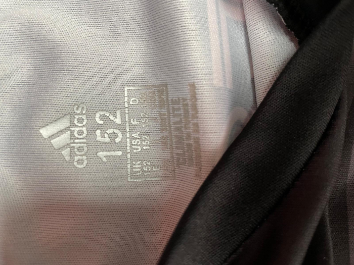 Adidas tricou                                 152 [3]