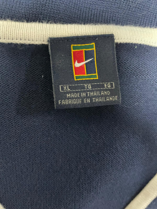Nike vesta                              XL [3]