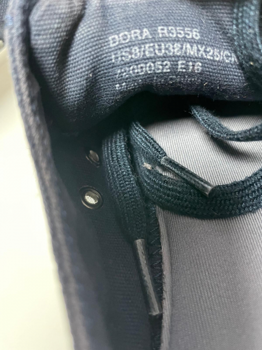 Calvin Klein tenisi                        37 [4]