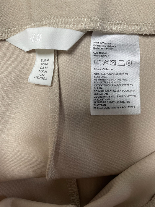 H&M pantaloni                     M [3]