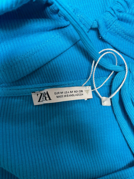Zara top                  M [3]