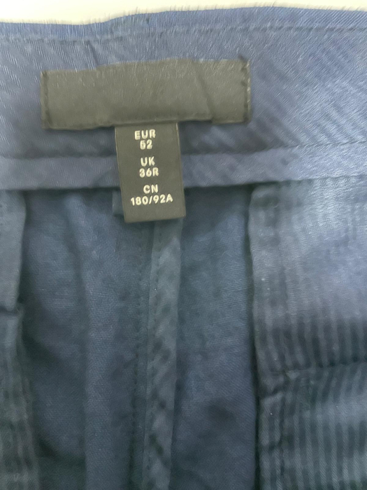 H&M pantaloni                    M [3]