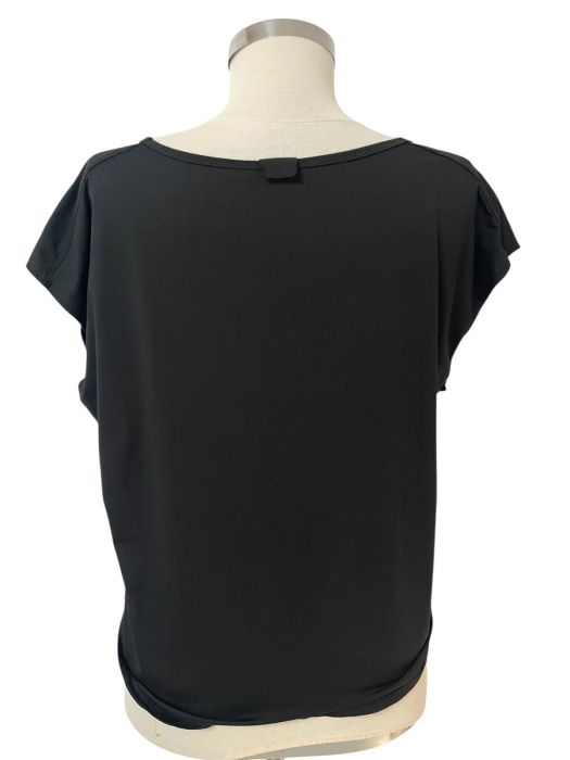 Domyos tricou                         L [2]
