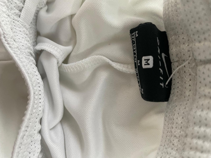 Nike pantaloni scurti                         10-12 ani [3]