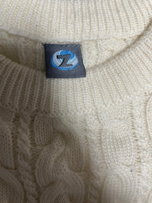 Pulover                          M [4]