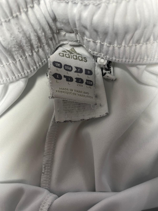 Adidas pantaloni scurti                       M [3]