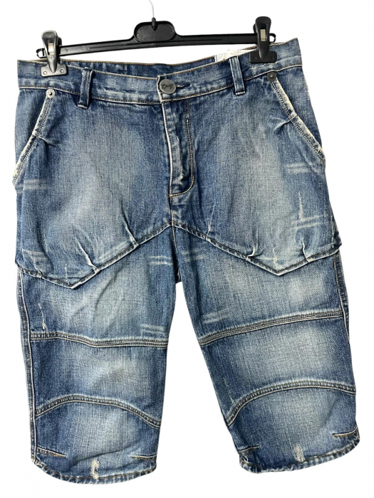 Pantaloni scurti                             M [1]