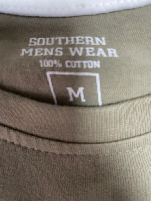 Southern tricou                        L [3]