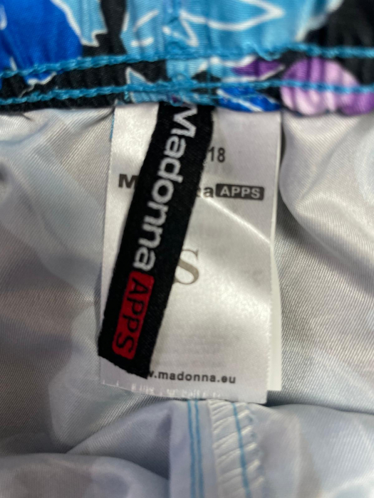 Madonna pantaloni scurti                     S [3]