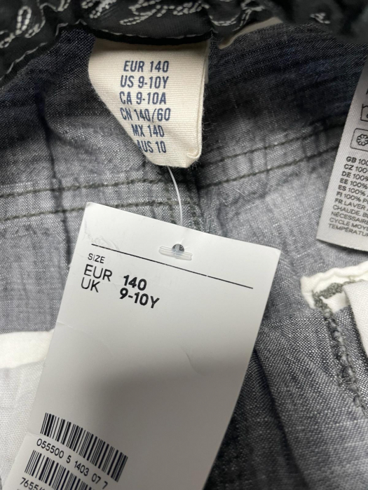 H&M pantaloni scurti                 140 [3]
