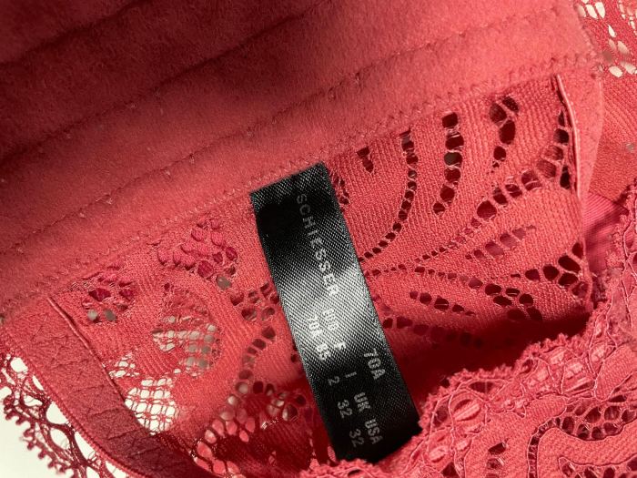 Sutien                         70 A [3]