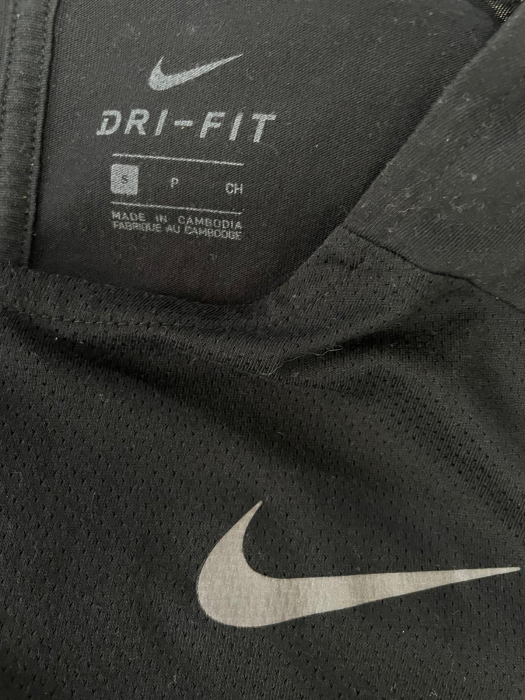 Nike tricou                        M [3]