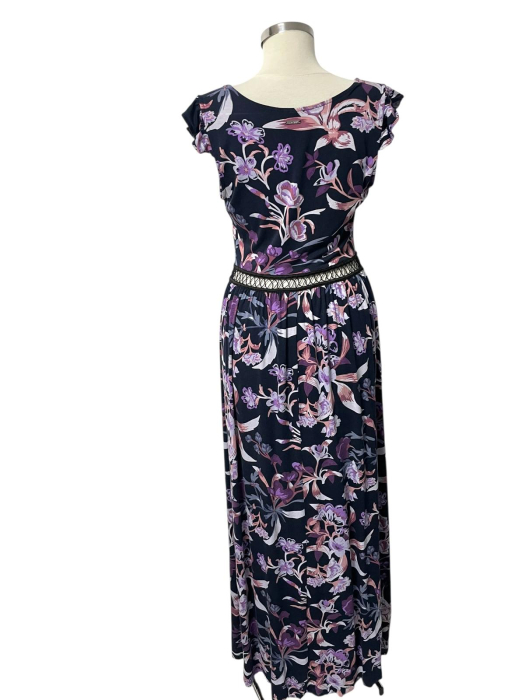 Laura Scott rochie                        M [2]