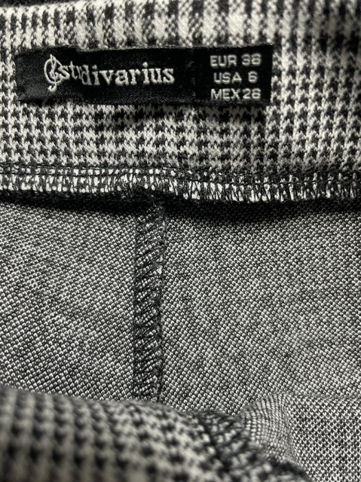Stradivarius pantaloni                      S [3]