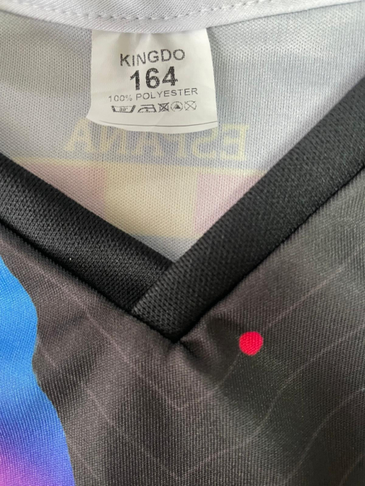 Tricou                         164 [3]